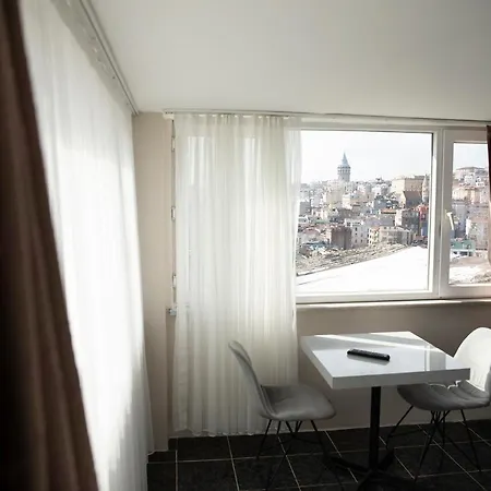 Liya Boutique Hotel *