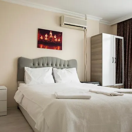 Liya Boutique Hotel *